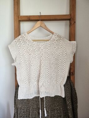 Women's Cream Crochet Knit Drawstring Top - Bobble Stitch Short Sleeve